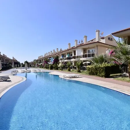 Sunset Beach Club Aqualettings Lighthouse 19 Apartman