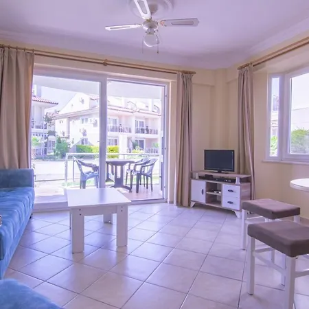 Sunset Beach Club Aqualettings Lighthouse 19 *